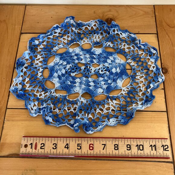 Blue Delft Lace Doily Vintage Hand Crochet Centerpiece Doilies Set of 2 - Picture 2 of 4